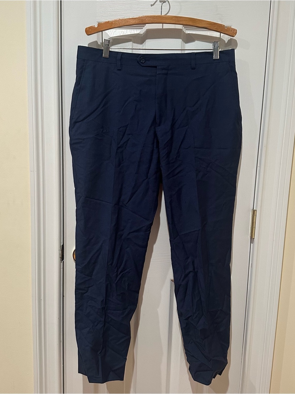 Jos A Banks Men's Navy Dress Pants - Classic Straight Fit. Size 35R